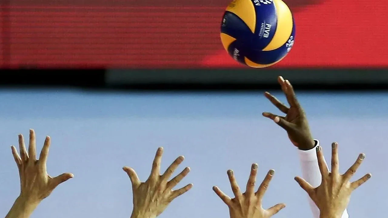 Fenerbahçe Kadın Voleybol Takımı o isimle yollarını ayırdı