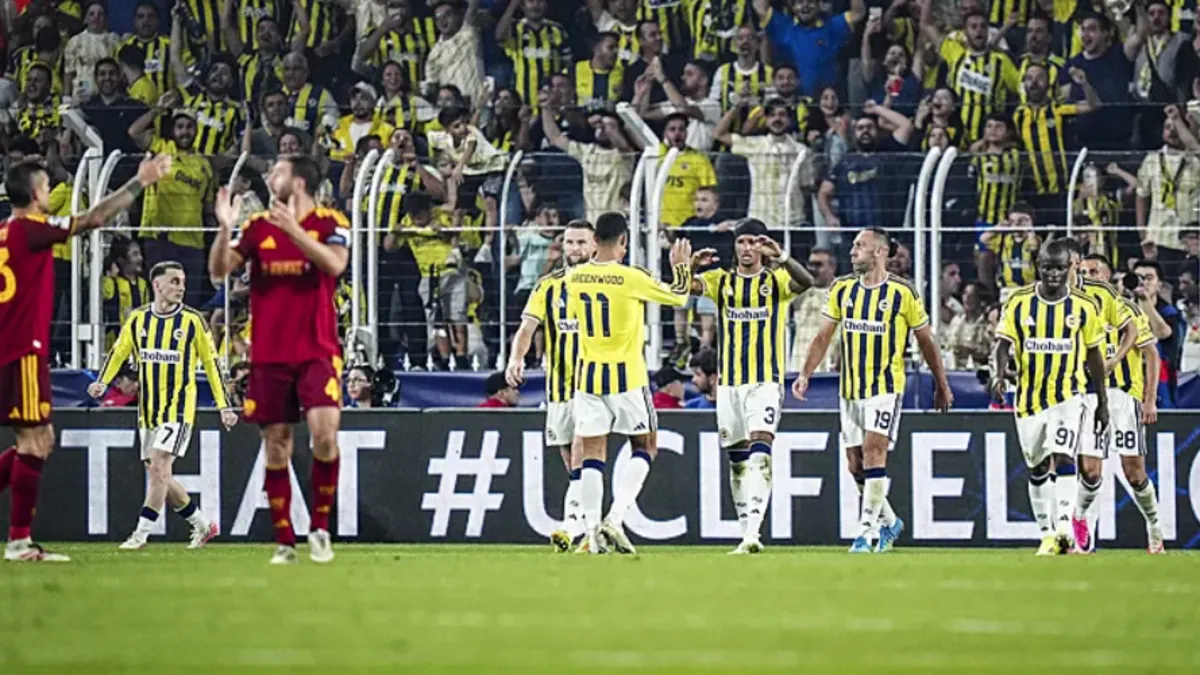 Spor yazarları, Fenerbahçe-Roma maçını kaleme aldılar! "Az daha Roma'yı yakıyorduk!"