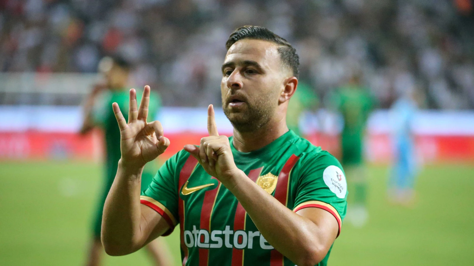 Amedspor, tarihe geçen golleri Erzurumspor'a attı
