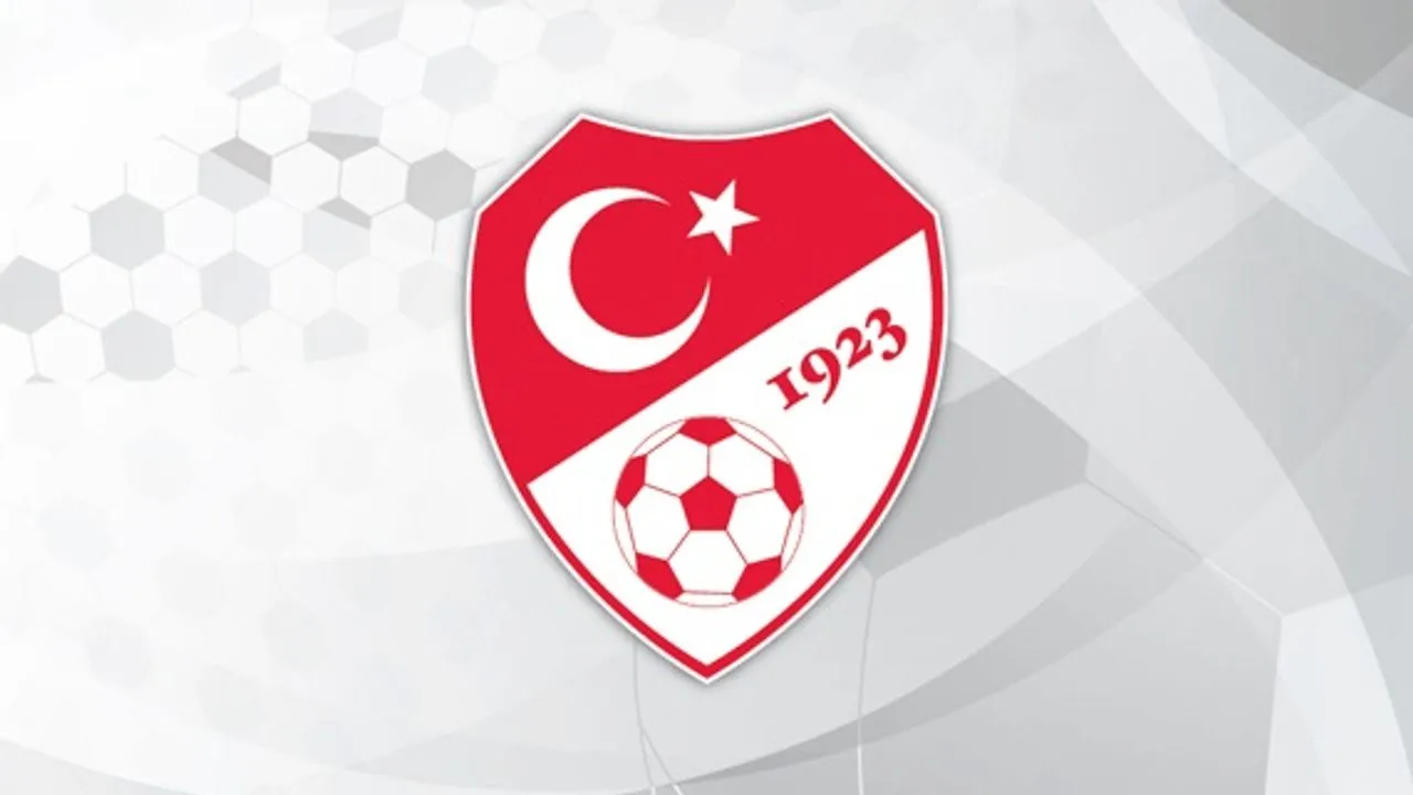 Derbi sonrası disiplin sevkleri açıklandı! Galatasaray ve Fenerbahçe PFDK'ya sevk edildi