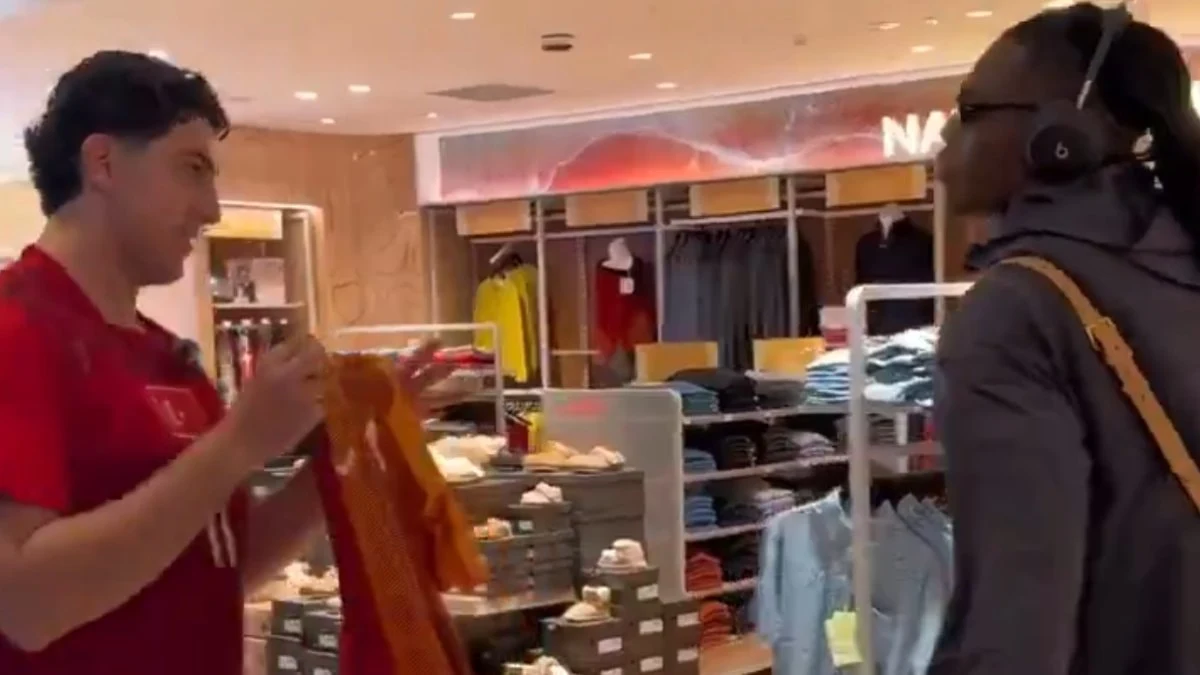 Rafael Leao'ya Galatasaray forması uzatıldı