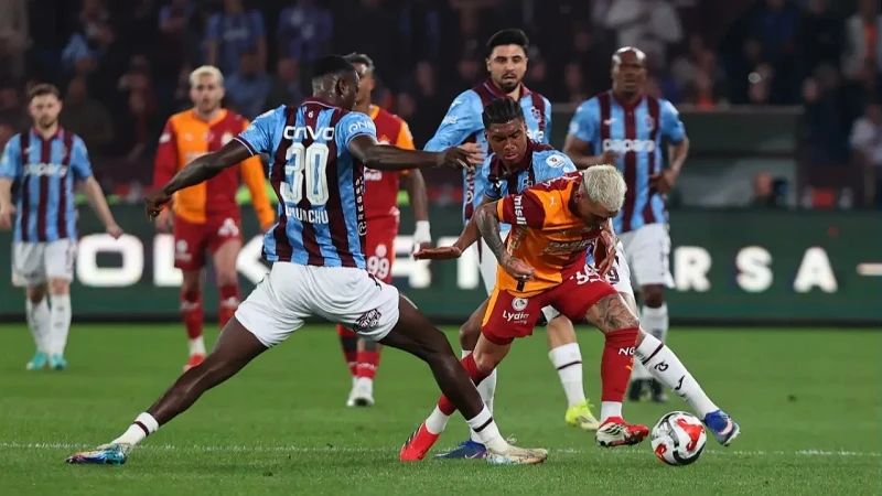 Derbi için geri sayım: Trabzonspor-Galatasaray maçı ne zaman, saat kaçta başlayacak? TS-GS derbisi hangi gün? Muhtemel 11'ler ve yayın bilgileri
