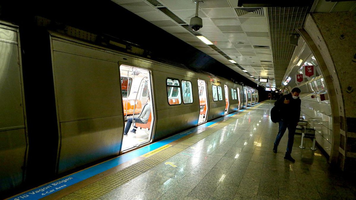 Galatasaray-Fenerbahçe derbisine özel ek metro seferleri