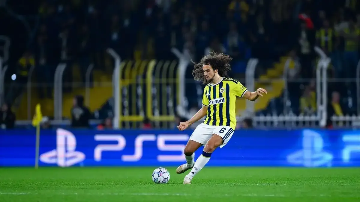 Fenerbahçe - Slavia Prag maçının oyuncusu Guendouzi!