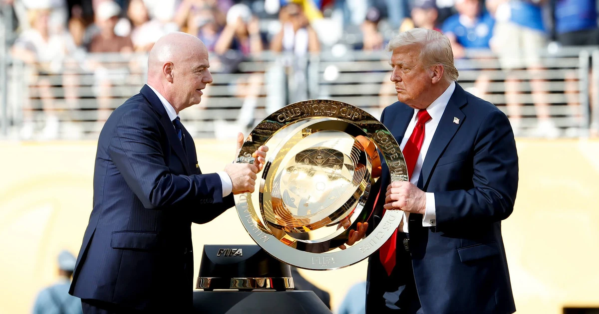 FIFA, UEFA'dan ilk 'cezayı' aldı.