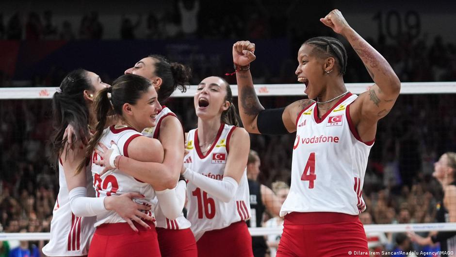 Filenin Sultanları şampiyon: Voleybolda başarının sırrı ne?