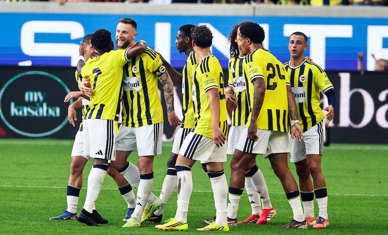 FENERBAHÇE DEVLER LİGİ İÇİN SAHADA