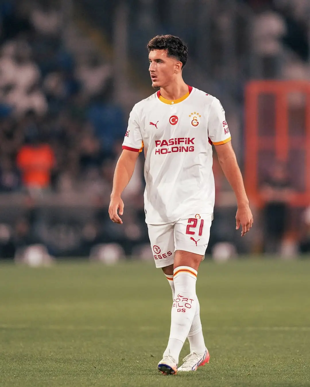 Galatasaray'ın Yeni Transferi Deniz Gül İlk Resmi Maçına Çıktı
