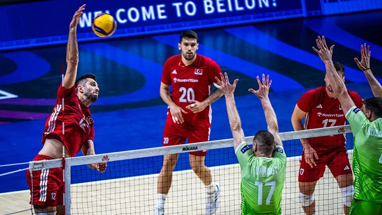 Filenin Efeleri, Slovenya'ya mağlup olarak turnuvaya veda etti! (VNL Milletler Ligi çeyrek final)
