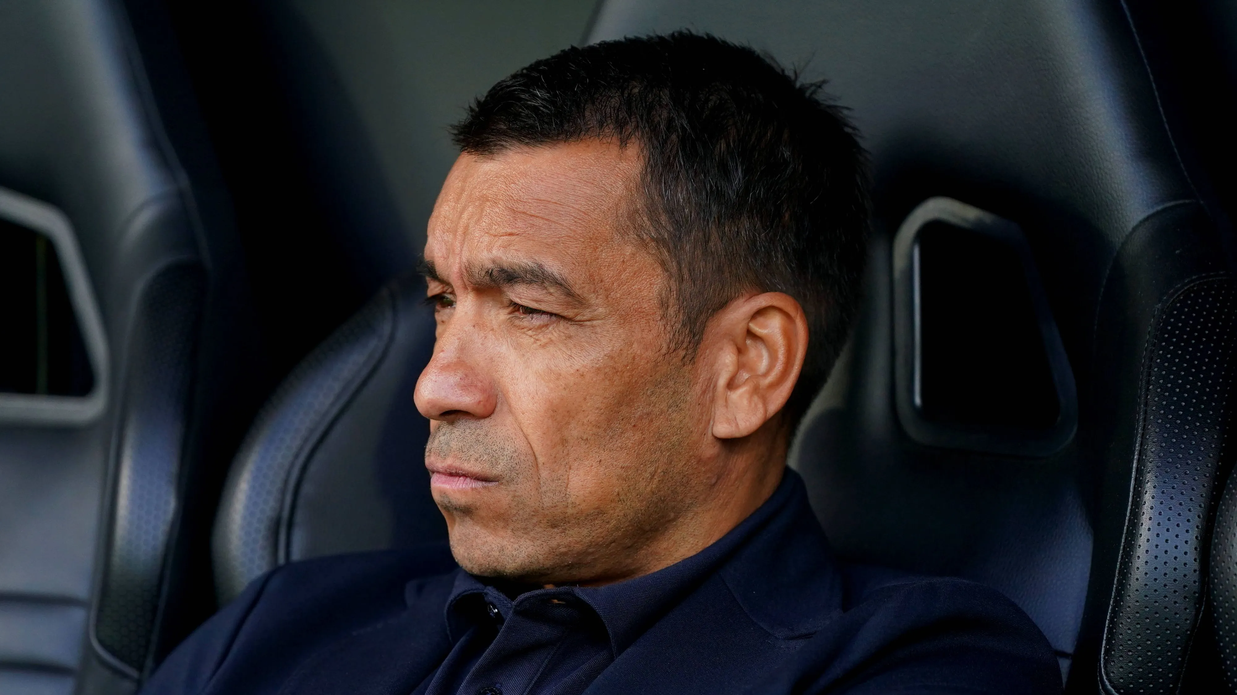 Feyenoord, FC Barcelona ile oynayacağı Şampiyonlar Ligi dev maçı öncesi bir gün kala kötü haber aldı
