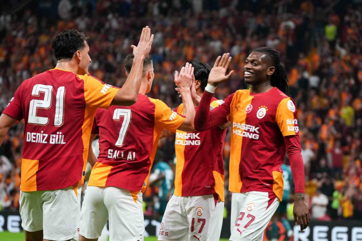Galatasaray Kocaelispor maçına Sporting 11'inden 3 değişiklikle çıktı