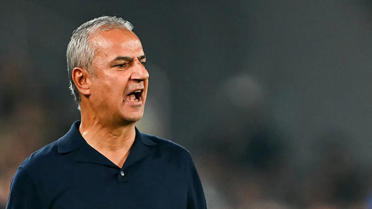 Fenerbahçe'nin yıldızından şok ayrılık talebi! Son kararı İsmail Kartal verecek