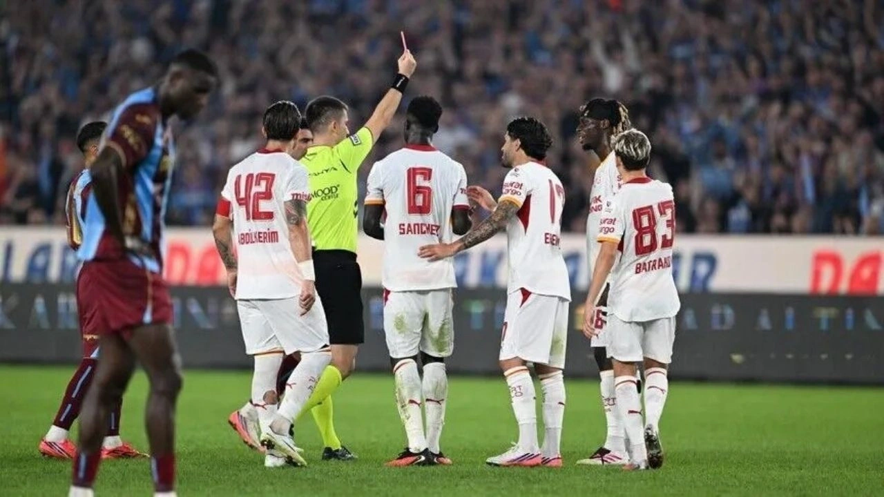 Galatasaray'ın yıldızı itiraf etti: Trabzonspor maçı biter bitmez açık açık anlattı
