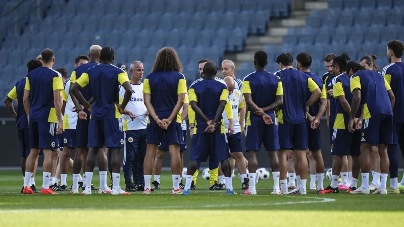Fenerbahçe’nin kadroda düşünmediği oyuncu için Barcelona devreye girdi: Transfer bitmek üzere
