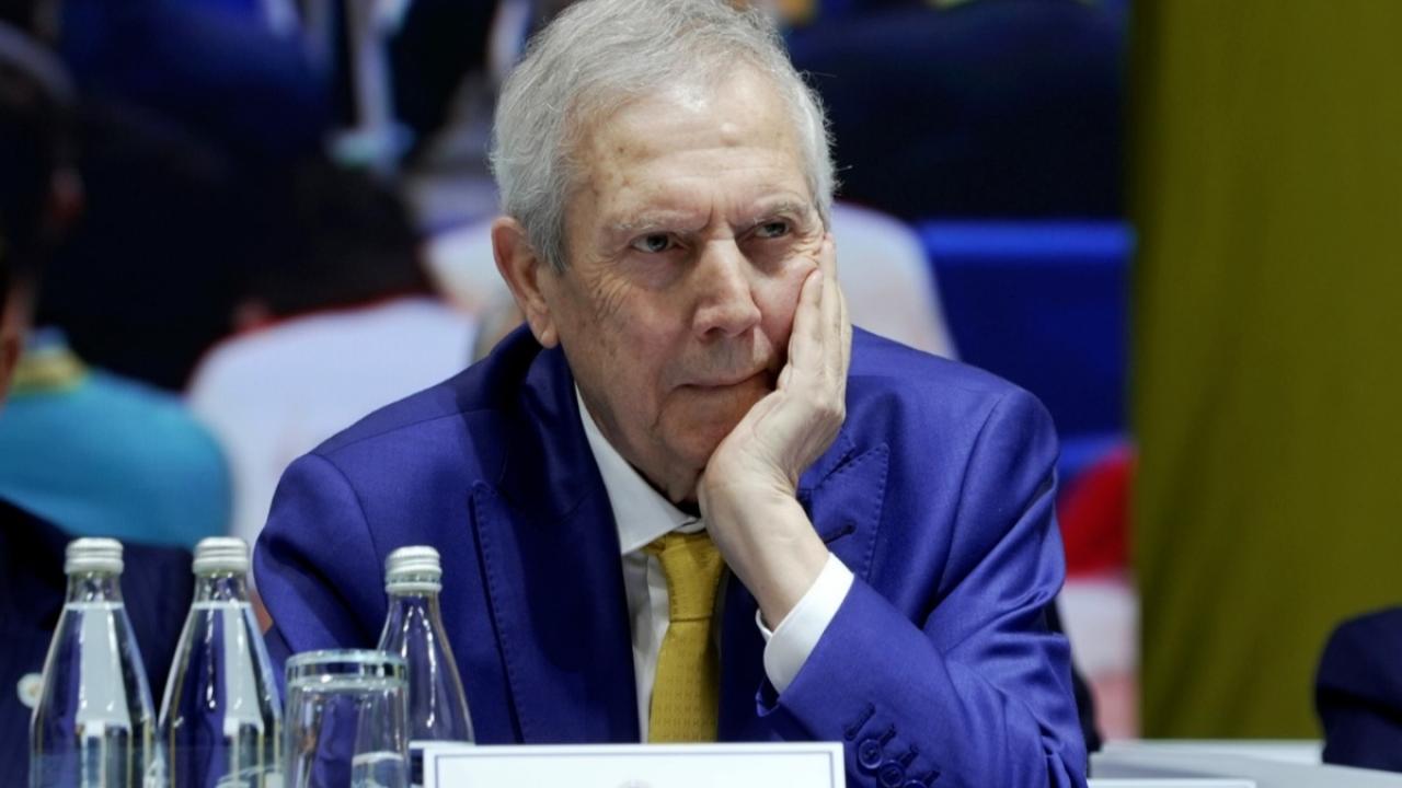 Fenerbahçe Genel Kurulu'nda Aziz Yıldırım'dan sert sözler: “Fenerbahçe'nin malına çöktürmem”