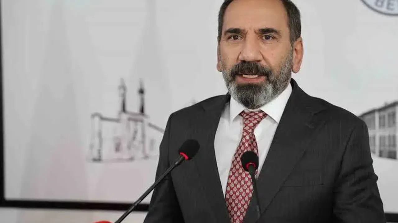 Mecnun Otyakmaz’dan Sivas Futbol Hakemliğine Tam Destek!