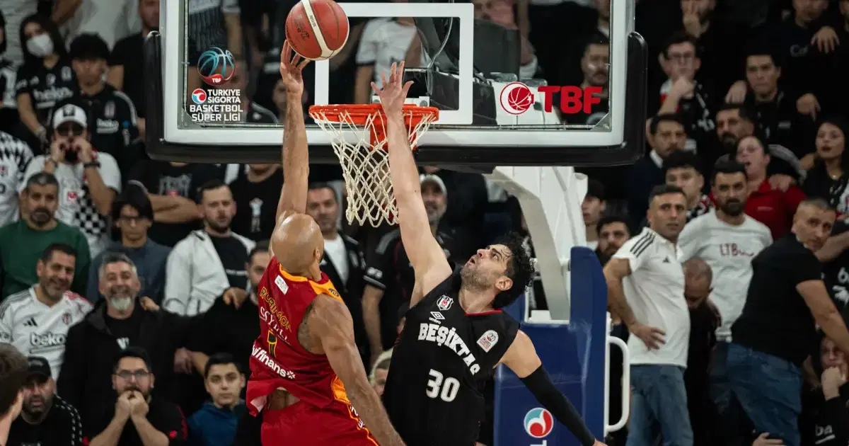 Poradaki derbide Beşiktaş, Galatasaray MCT Technic'e şans tanımadı