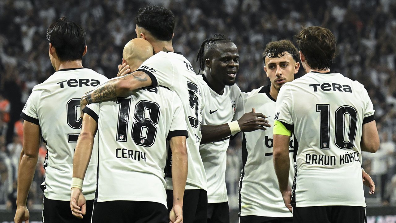 Beşiktaş'tan Avrupa'da üst turda! Siyah beyazlıların play-off'taki rakibi belli oldu