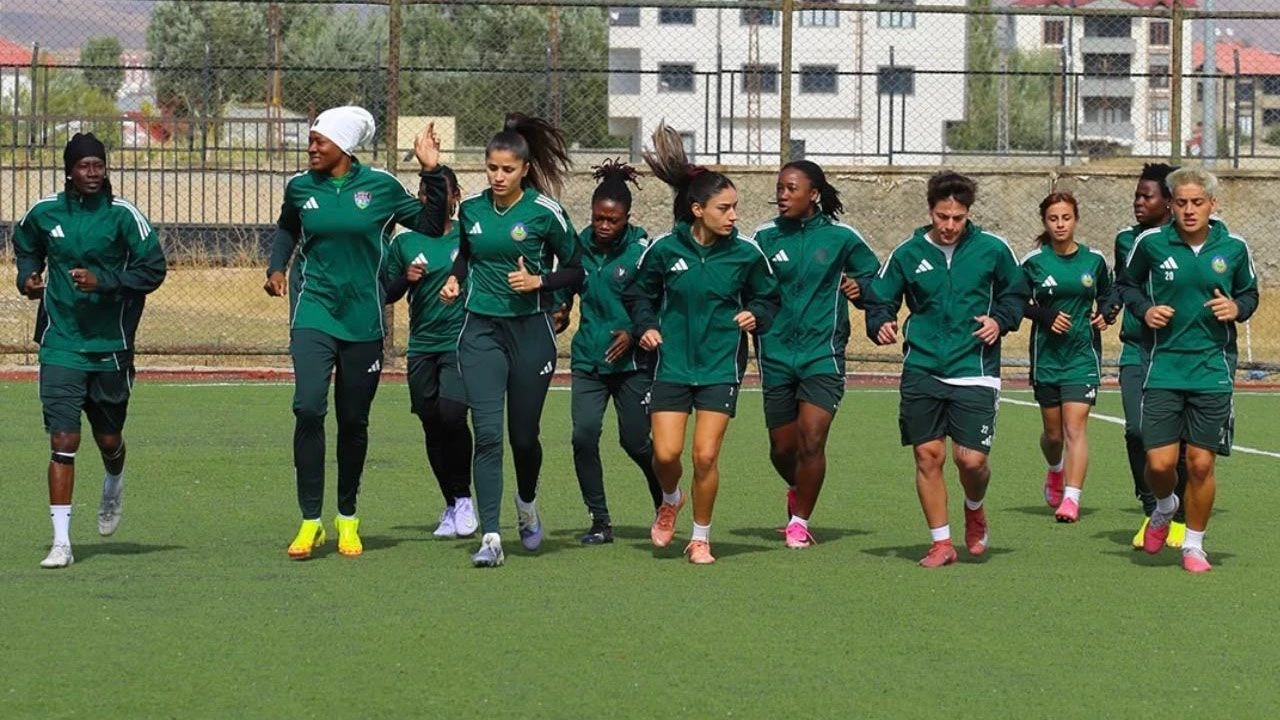Yüksekova Spor sahasında lider Fenerbahçe’yi devirmek istiyor