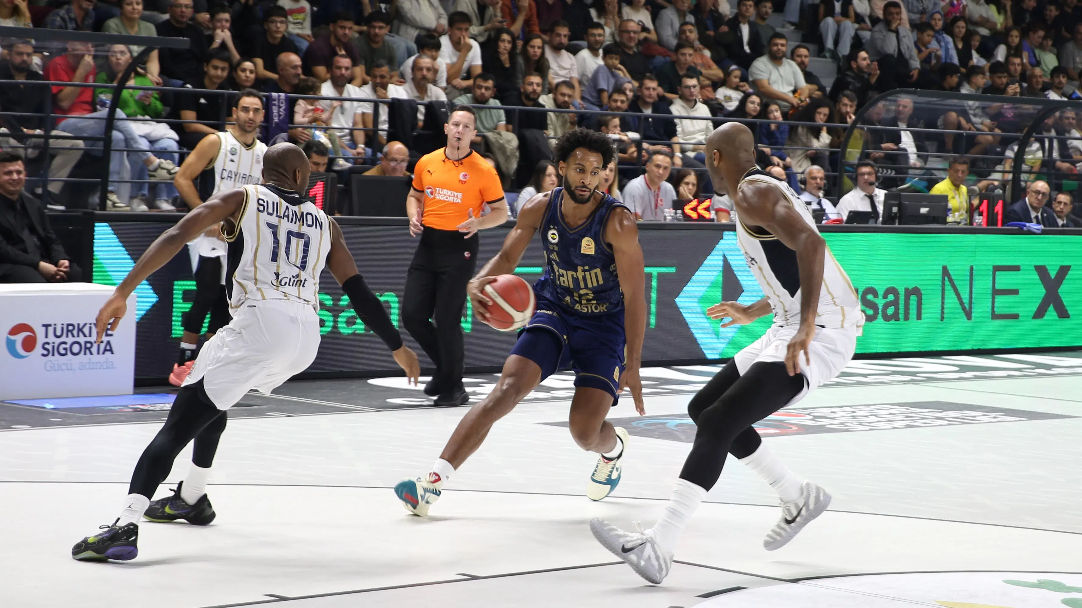 Fenerbahçe Tarfin, Çayırova deplasmanında 100 attı