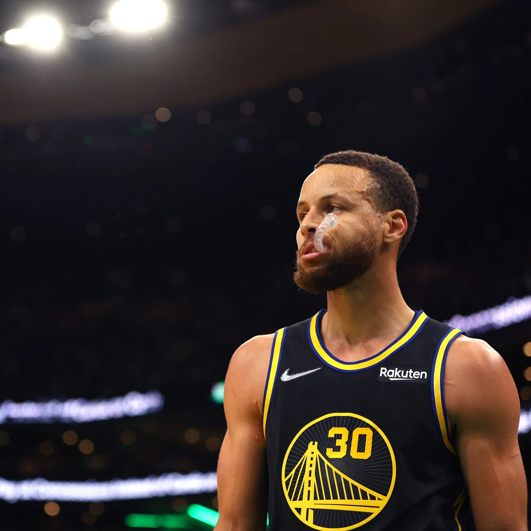 Steph Curry iki yıl daha imzaladı: Kontrat değeri 116 milyon dolar