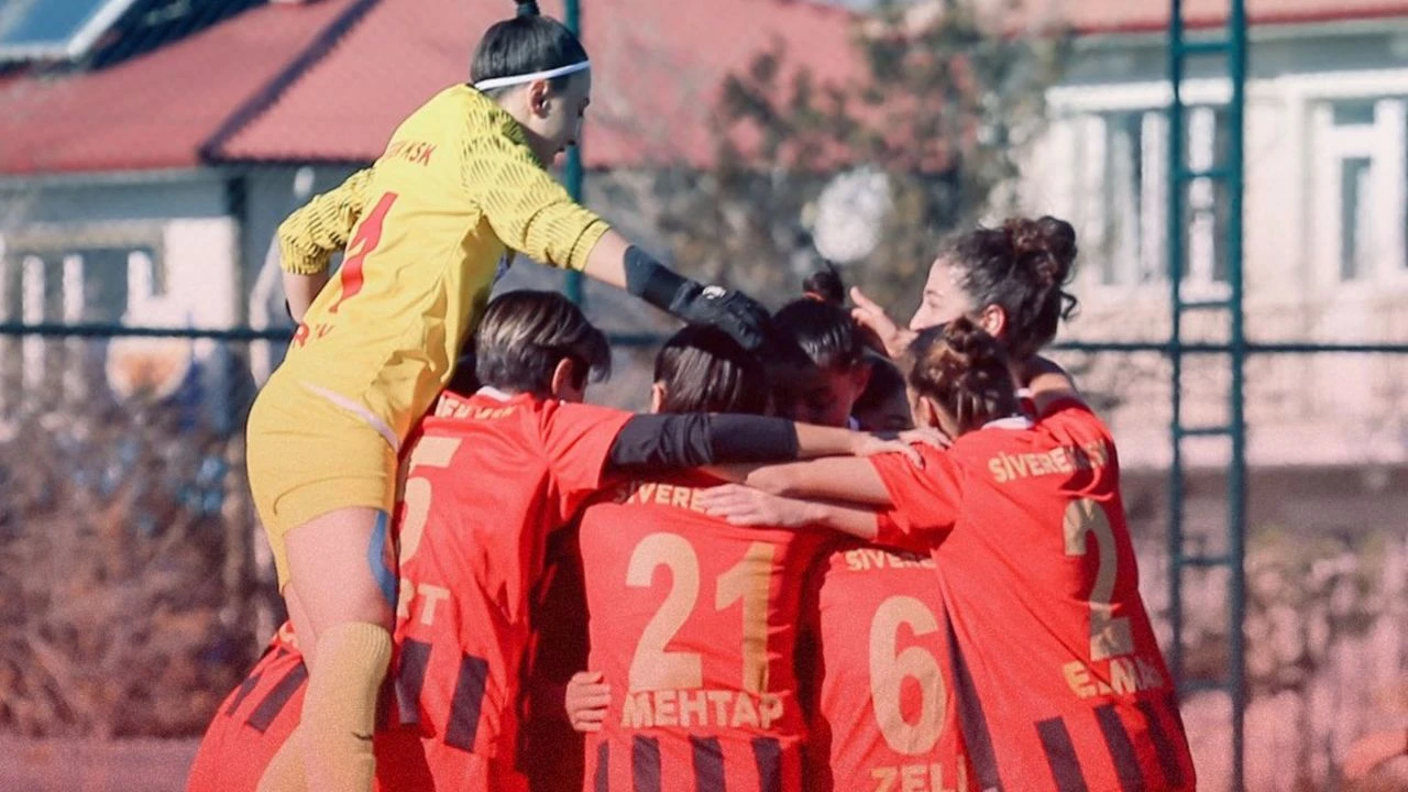 Siverek Kadın Futbol Takımından Yeni Sezon Öncesi Açıklama