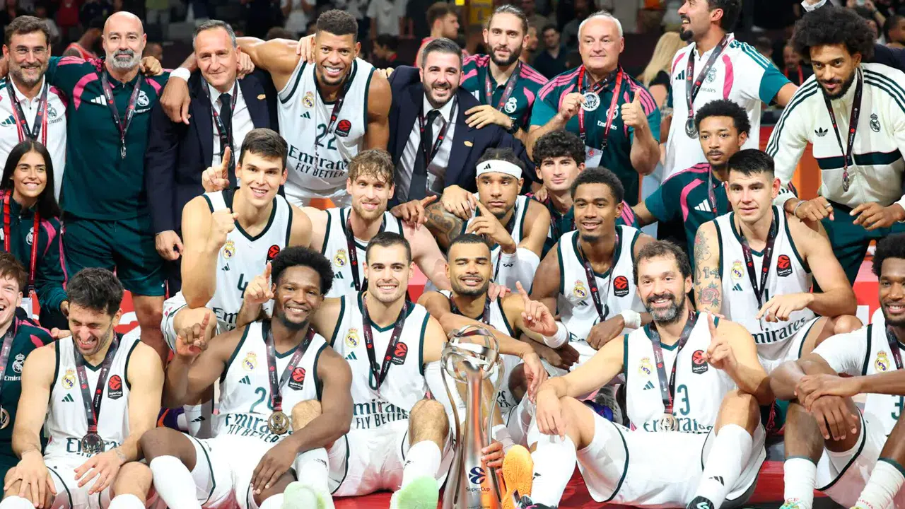 Tarihte ilk kez düzenlenen Avrupa Ligi Süper Kupa'da şampiyon Real Madrid