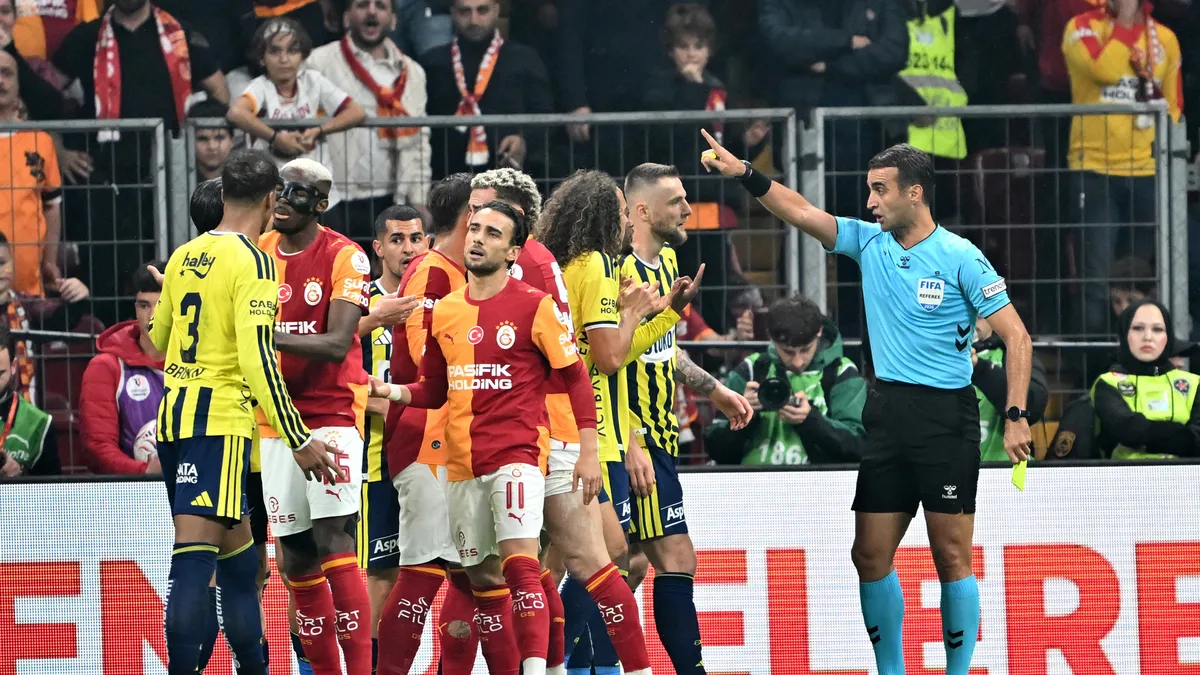 Spor yazarlarından flaş derbi yorumları! Hedefte o isimler var