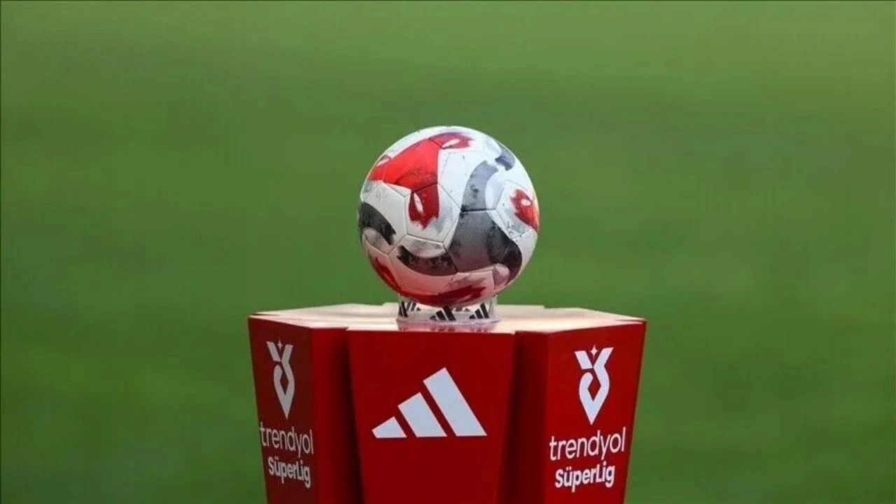 2026 Transfer Sezonu Ne Zaman Bitiyor? Süper Lig’de Geri Sayım Başladı