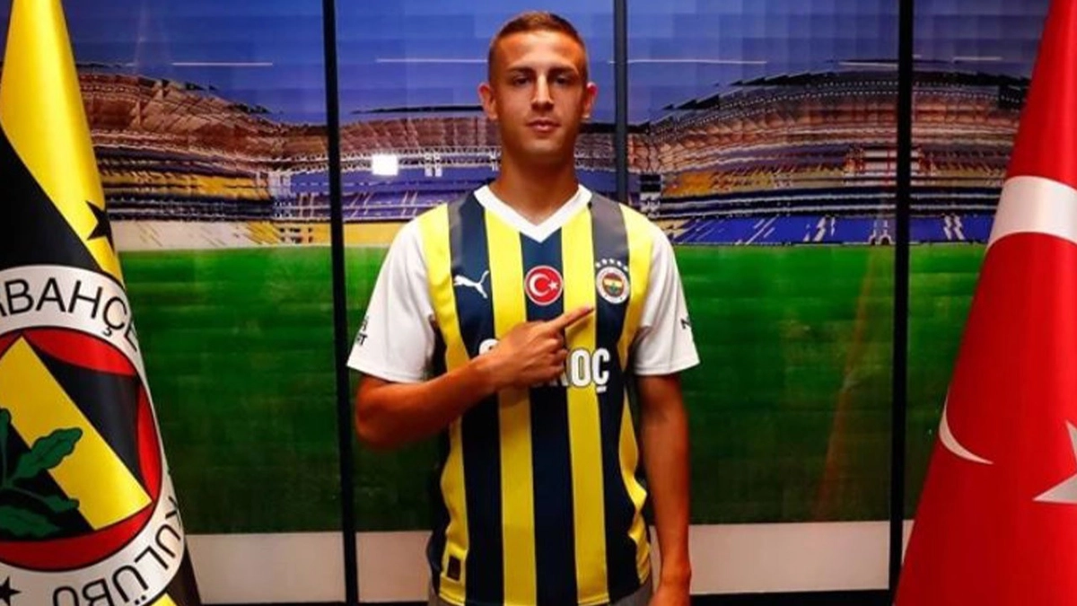 Fenerbahçe’de Bartuğ Elmaz Gelişmesi: Genç Oyuncu Amed FK Yolunda