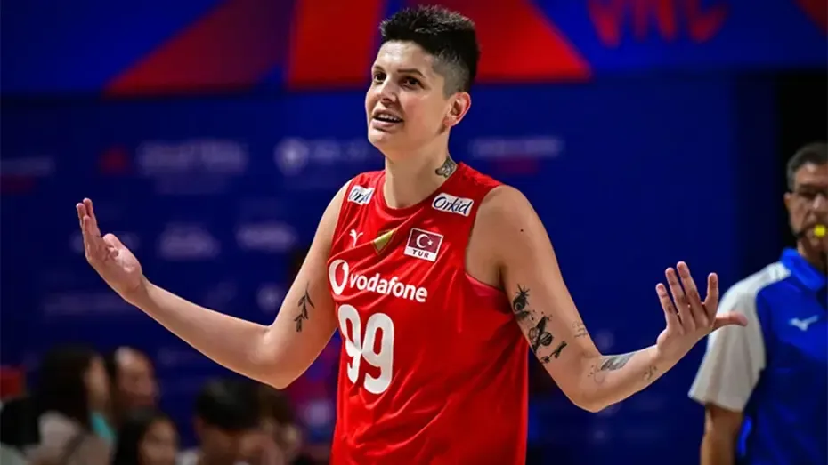 Ebrar Karakurt kimdir? Milli voleybolcunun kariyeri ve başarıları