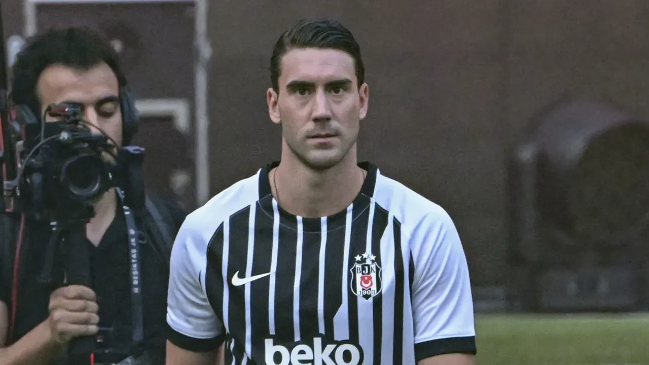 Beşiktaş'ta Dusan Vlahovic kararı! Sırp golcüyle ilgili yeni gelişme