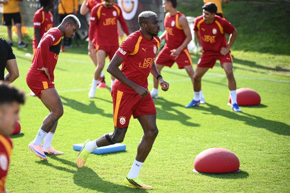 ÇALIŞMALAR DEVAM ETTİ - Galatasaray, Avusturya kampında hazırlıklarını sürdürdü