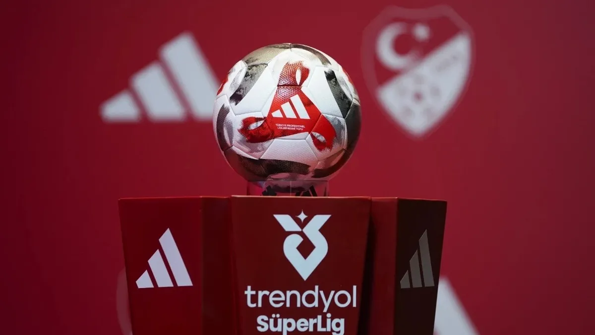 Süper Lig'de yeni sezonun şampiyonu açıklandı! Yapay zekadan 20 yıllık tahmin... - Galeri - Trend Spor