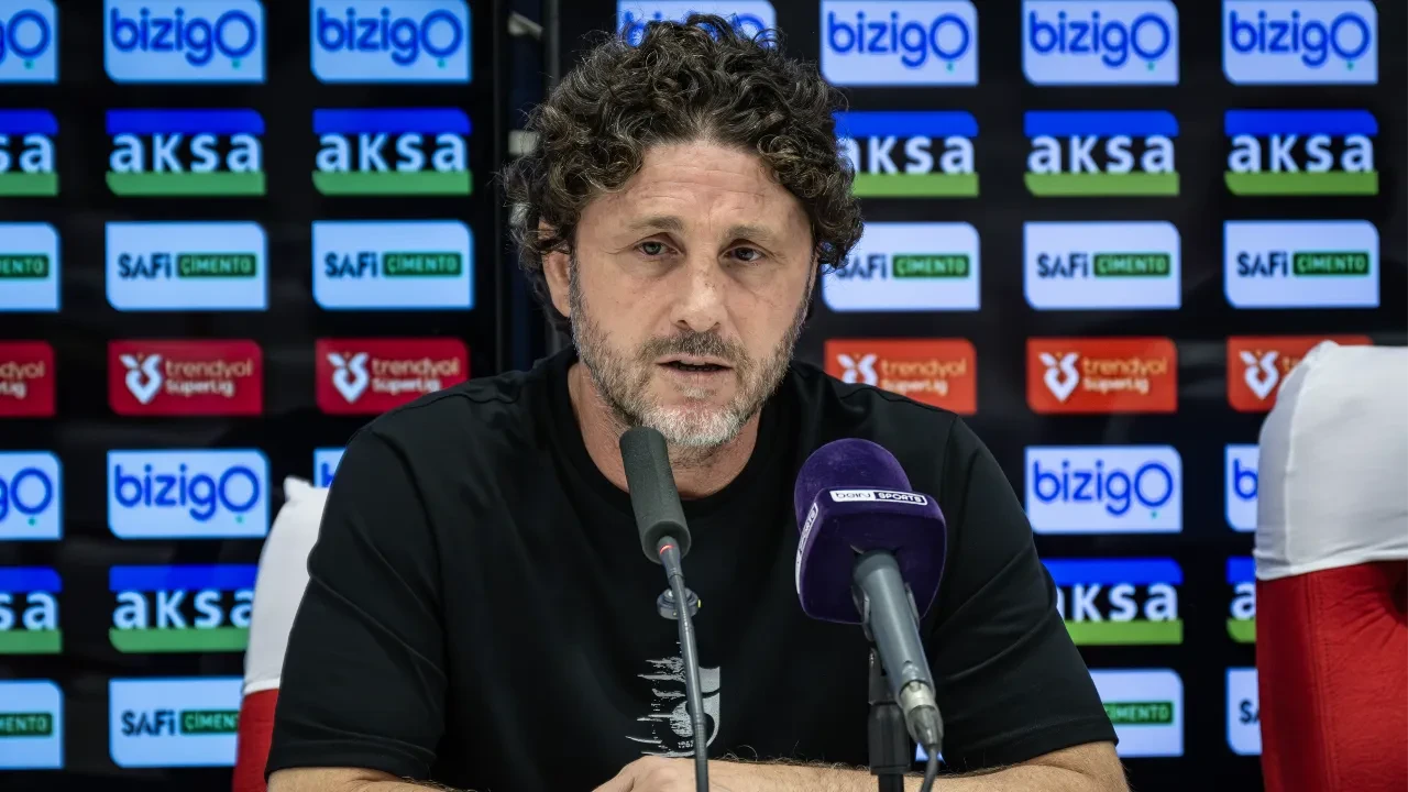 Trabzonspor'da Fatih Tekke'den Kasımpaşa beraberliğiyle ilgili açıklama! "Maçı bitirecek pozisyonlar yakaladık ama bugün nasip olmadı"