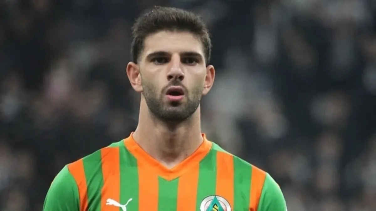 Beşiktaş, Ümit Akdağ'ı resmen açıkladı! UEFA listesine dahil edildi...