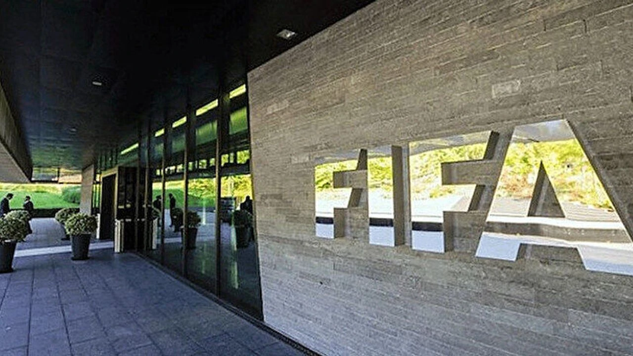FIFA’yı karıştıran 4.2 milyar dolarlık skandal! Infantino'nun sağ kolu istifa etti