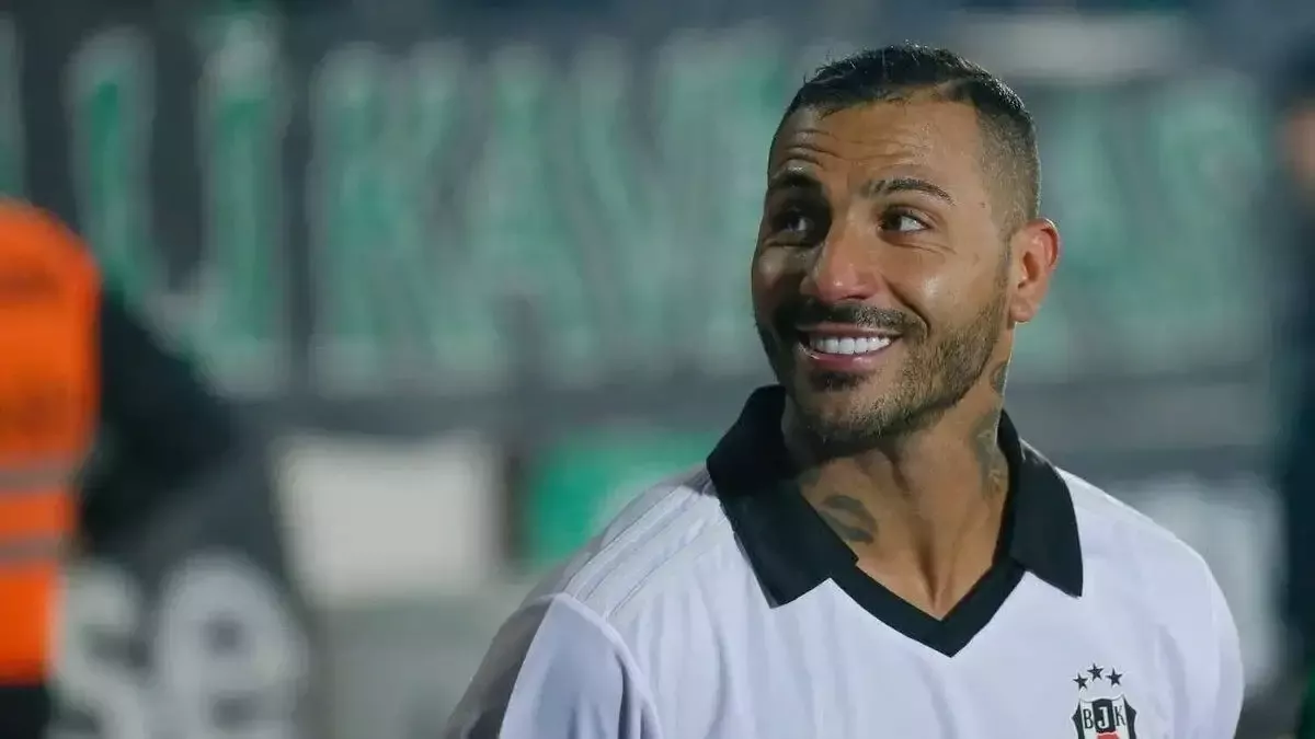Beşiktaş, Quaresma’nın doğum gününü kutladı!