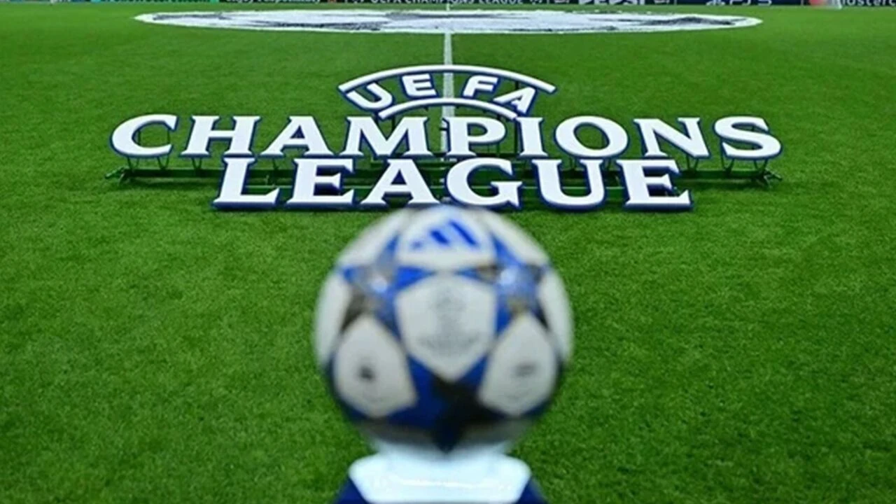 Fenerbahçe, Galatasaray ve Beşiktaş UEFA kadroları belli oldu mu?