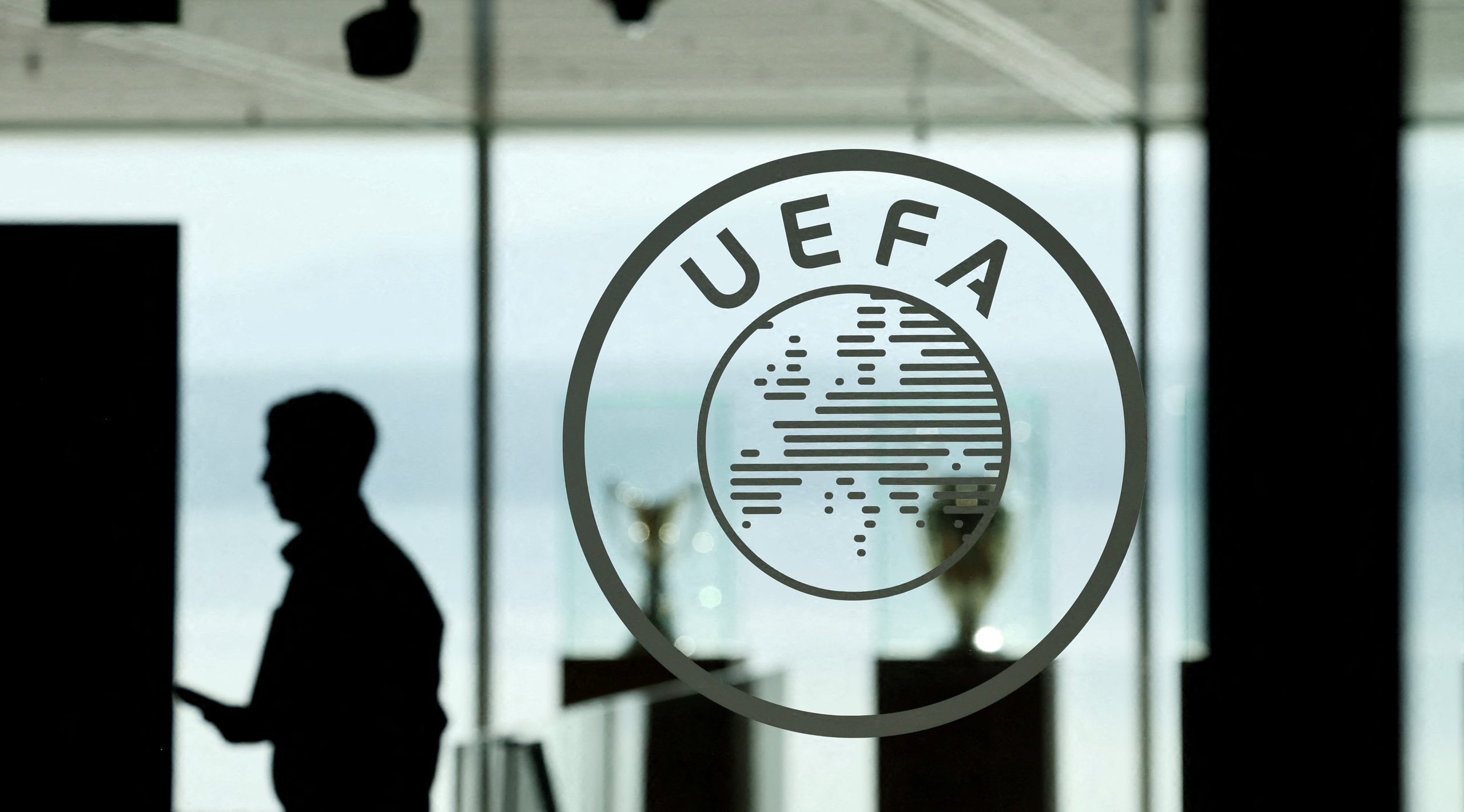 UEFA'nın tepkisi dinmedi: Sorumlular hesap vermeli