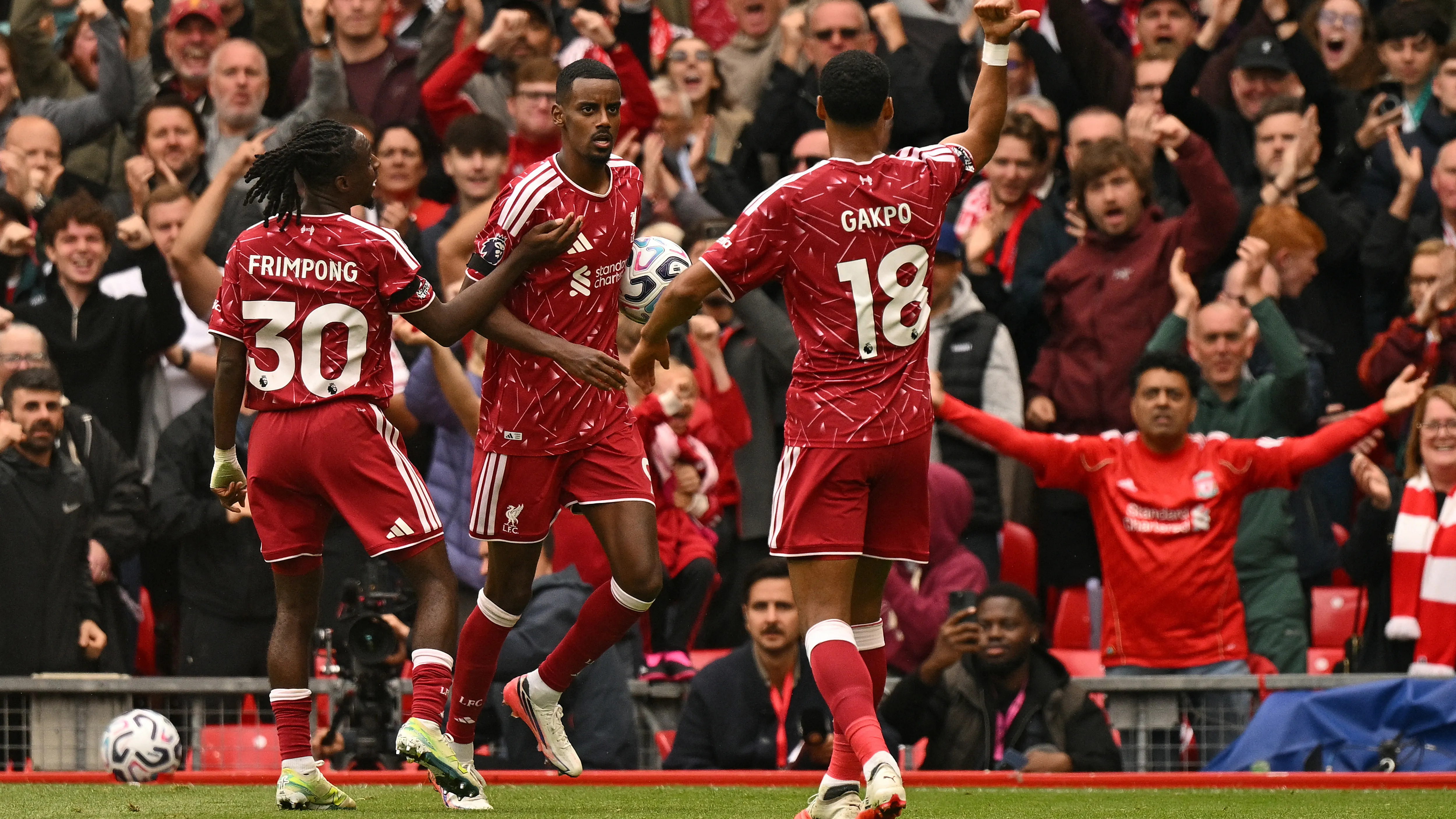 "Yaptıkları son derece hayal kırıklığı yaratıyor": Liverpool nedeniyle İngilizler ile UEFA arasında çatışma