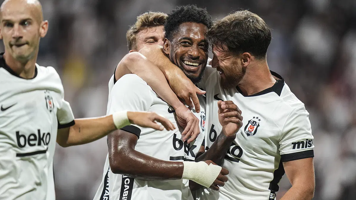 "Italiano bu takıma çok önemli üç şey getirdi" | Spor yazarları Beşiktaş için ne dedi?