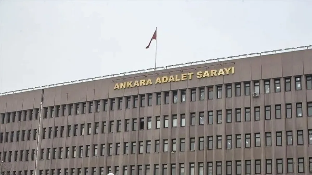 Gençlerbirliği-Fenerbahçe maçında küçük çocuğun formasını çıkarttırdılar: Başsavcılık soruşturma başlattı