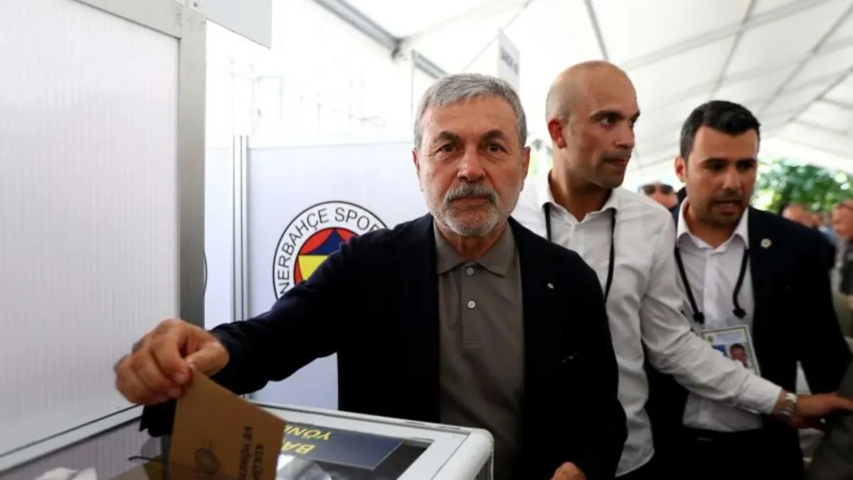Fenerbahçe'den Aykut Kocaman sürprizi! Canlı yayında açıkladı