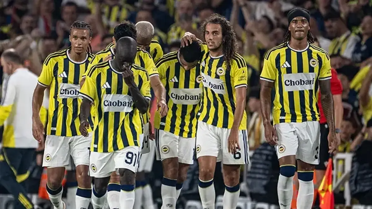 Fenerbahçe has submitted its roster for the Lyon match to UEFA! A Lukaku surprise