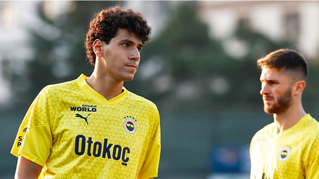 Fenerbahçe'de 3 sene kaldı ama hiçbir resmi maça çıkmadı