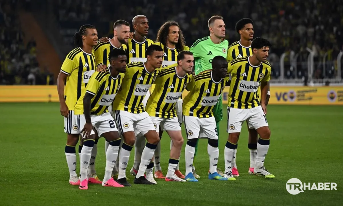 Hedef Şampiyonlar Ligi: Fenerbahçe'nin Sturm Graz karşısındaki ilk 11'i belli oldu