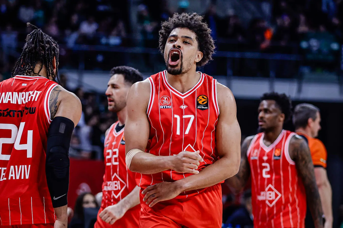 Anadolu Efes üç numarasını buldu