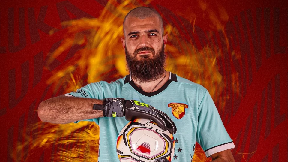 Göztepe, kaleci Luka Gugeshashvili'yi kadrosuna kattı