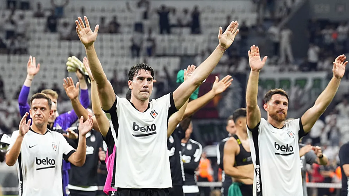 Beşiktaş’ta Vincenzo Italiano hayran bıraktı! ‘Birbirine inanan bir takım var artık’ - Galeri - Trend Spor